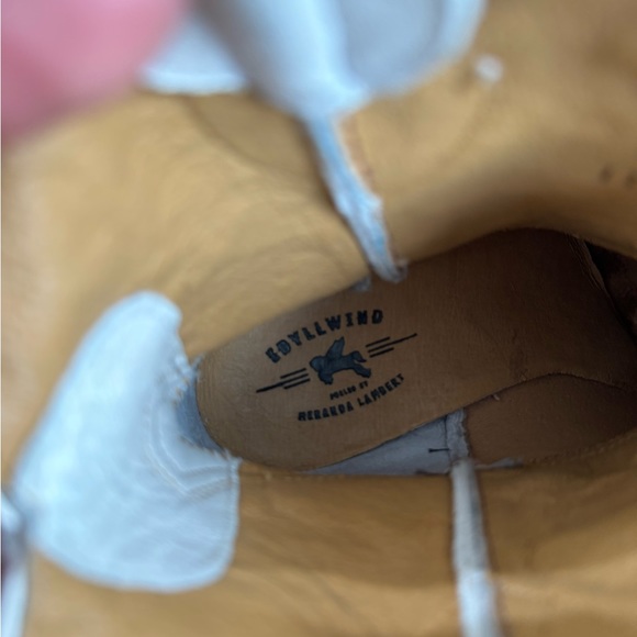 Low Cowgirl Boots - Picture 5 of 7